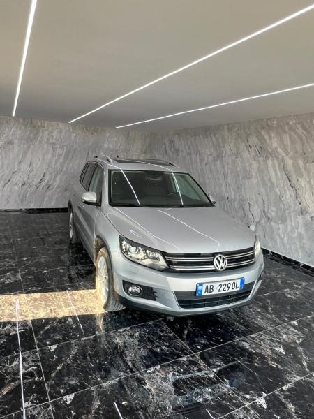 VW Tiguan 2015 OR SIMILAR